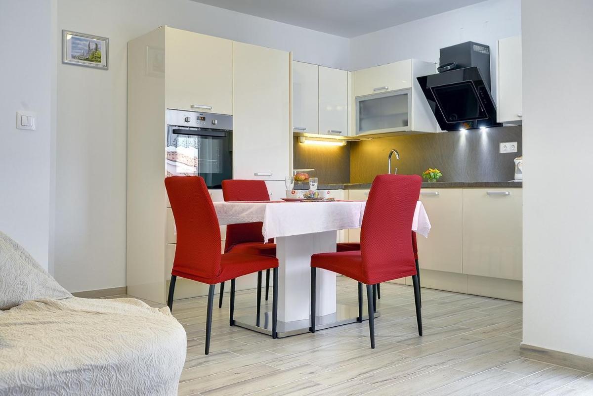 Apartments Elviana Пула Екстер'єр фото