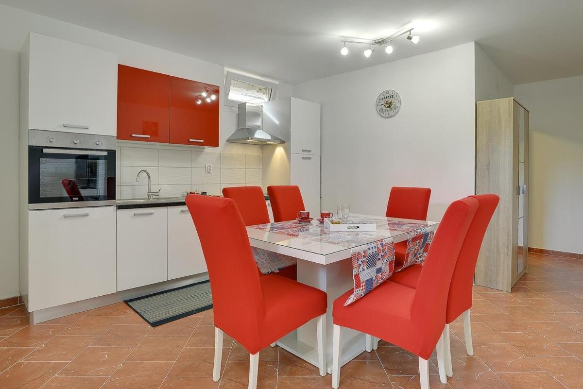 Apartments Elviana Пула Екстер'єр фото