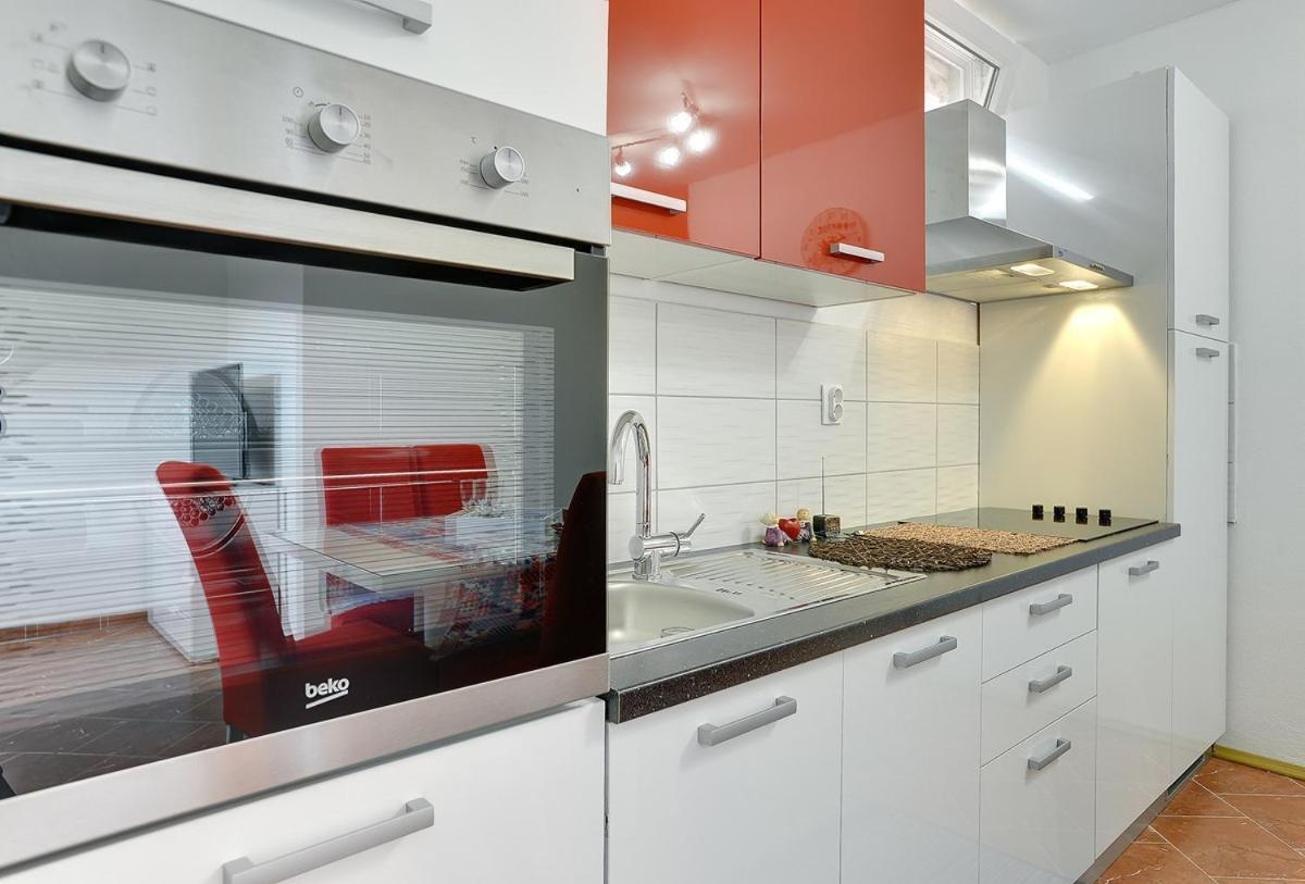 Apartments Elviana Пула Екстер'єр фото