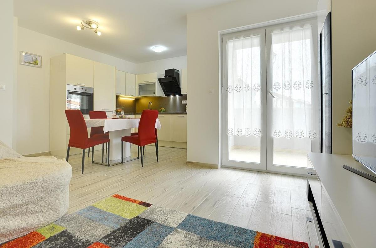 Apartments Elviana Пула Екстер'єр фото